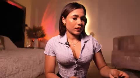 zoevidal_ online show from 27, 11, 2025