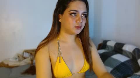 zoeylicious online show from 16, 2, 2025