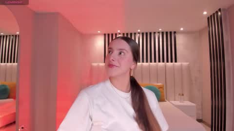 Snapshot of zoeywalker_ chatting on 7, 11, 2025 Zoey Walker online show from 7, 11, 2025