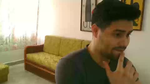 Snapshot of zohan_haidar chatting on 10, 9, 2025 ZohanMohamed online show from 10, 9, 2025