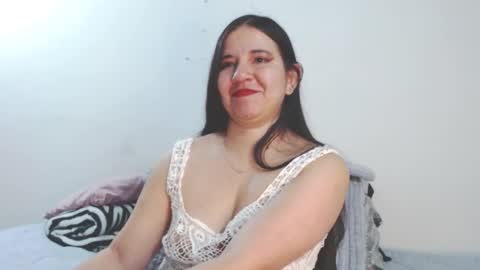 Snapshot of zohe_ chatting on 10, 10, 2025 zohe online show from 10, 10, 2025