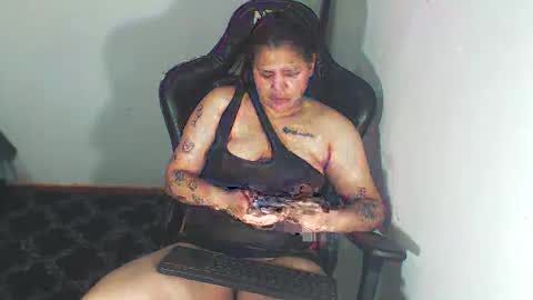 zol_gil03 online show from 25, 9, 2025