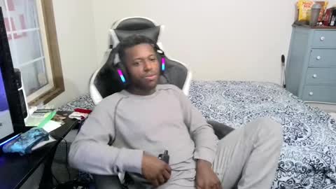 zoneingout online show from 26, 12, 2024