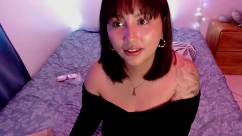 Zoe   NEW EXCLUSIVE CONTENT EVERY FRIDAY  online show from 24, 2, 2025