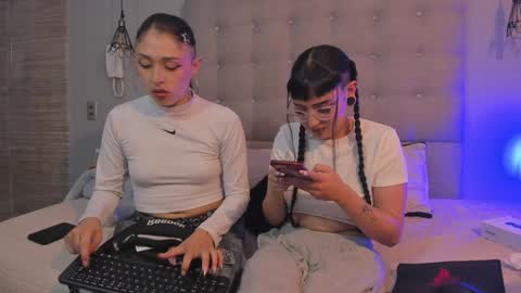 Snapshot of zowi_hottiee chatting on 8, 1, 2025 cintya kors online show from 8, 1, 2025