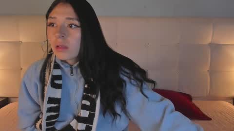 Snapshot of zowi_hottiee chatting on 28, 2, 2025 cintya kors online show from 28, 2, 2025