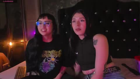 Snapshot of zowi_hottiee chatting on 18, 10, 2025 cintya kors online show from 18, 10, 2025