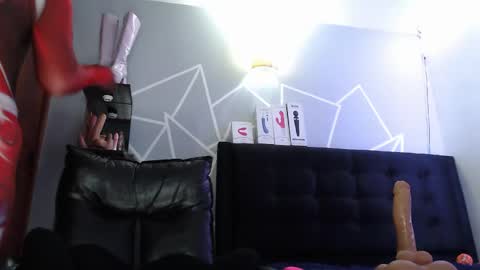 zpzphot online show from 7, 10, 2025