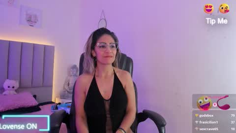 Snapshot of zulay_moon chatting on 8, 3, 2026 Zulay online show from 8, 3, 2026