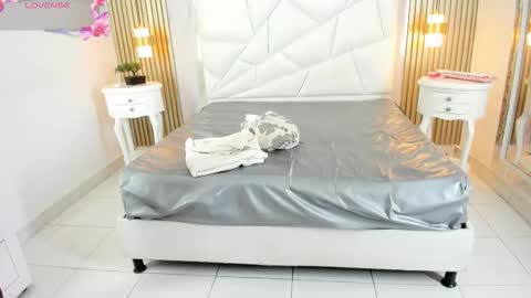 zuri jones online show from 3, 2, 2026