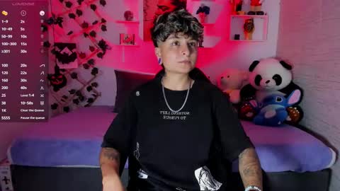 Snapshot of zuryramirez_ chatting on 8, 11, 2025 Zury Ramirez online show from 8, 11, 2025