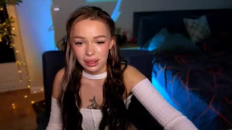 zuzzixx online show from 4, 3, 2025