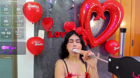 Snapshot of zyle_boobs_ chatting on 14, 2, 2025 ZYLE online show from 14, 2, 2025