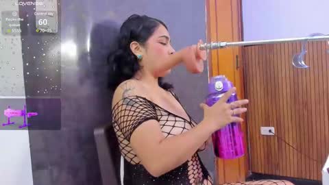 Snapshot of zyle_boobs_ chatting on 25, 2, 2025 ZYLE online show from 25, 2, 2025