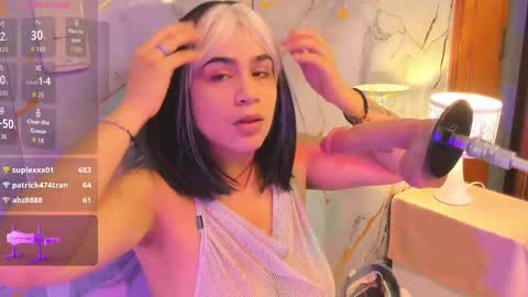 Snapshot of zyle_boobs_ chatting on 21, 9, 2025 ZYLE online show from 21, 9, 2025