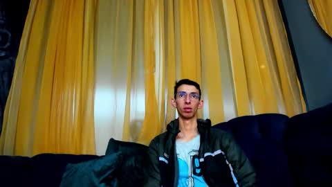 Snapshot of zyronight chatting on 4, 11, 2025 Zyro Nigth online show from 4, 11, 2025