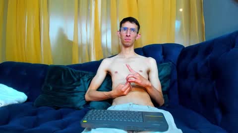 Snapshot of zyronight chatting on 10, 11, 2025 Zyro Nigth online show from 10, 11, 2025