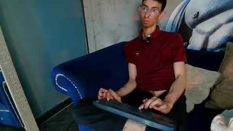 Snapshot of zyronight chatting on 19, 11, 2025 Zyro Nigth online show from 19, 11, 2025