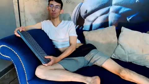 Snapshot of zyronight chatting on 24, 11, 2025 Zyro Nigth online show from 24, 11, 2025