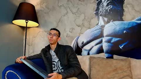 Snapshot of zyronight chatting on 15, 12, 2025 Zyro Nigth online show from 15, 12, 2025