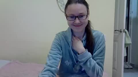 Snapshot of zyuhre chatting on 3, 2, 2025 Zyuhre online show from 3, 2, 2025