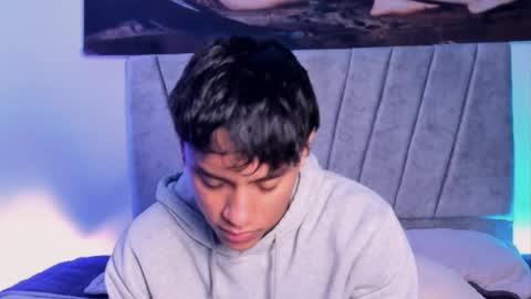 zyzz_1812 online show from 24, 11, 2025