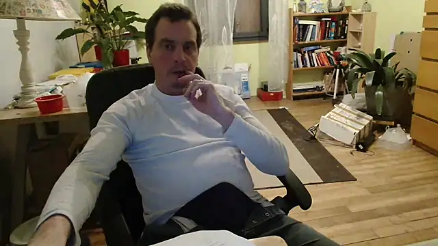 Snapshot of cloupefun chatting on 28, 1, 2025 cloupefun online show from 28, 1, 2025