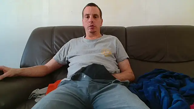 Snapshot of cloupefun chatting on 6, 10, 2025 cloupefun online show from 6, 10, 2025