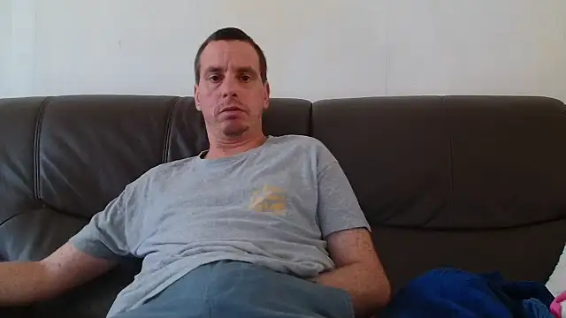 Snapshot of cloupefun chatting on 8, 10, 2025 cloupefun online show from 8, 10, 2025