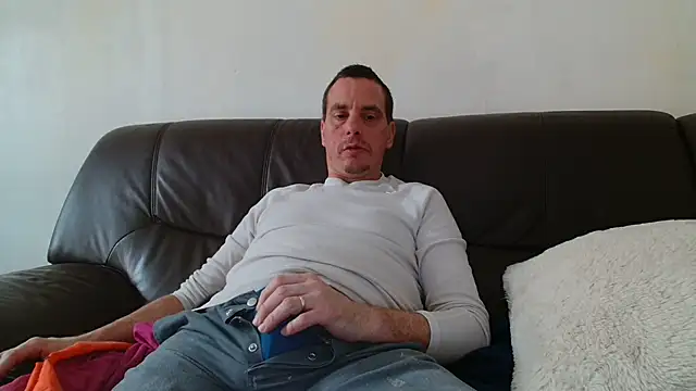 Snapshot of cloupefun chatting on 11, 10, 2025 cloupefun online show from 11, 10, 2025