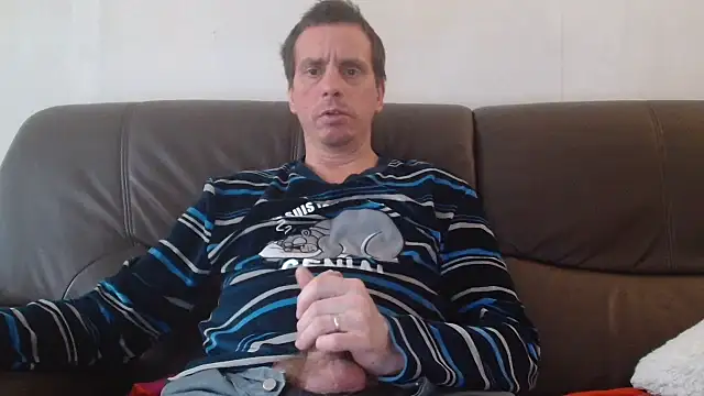 Snapshot of cloupefun chatting on 16, 11, 2025 cloupefun online show from 16, 11, 2025