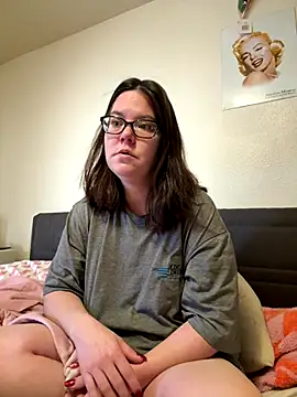 Snapshot of LacieStar chatting on 16, 12, 2025 LacieStar online show from 16, 12, 2025