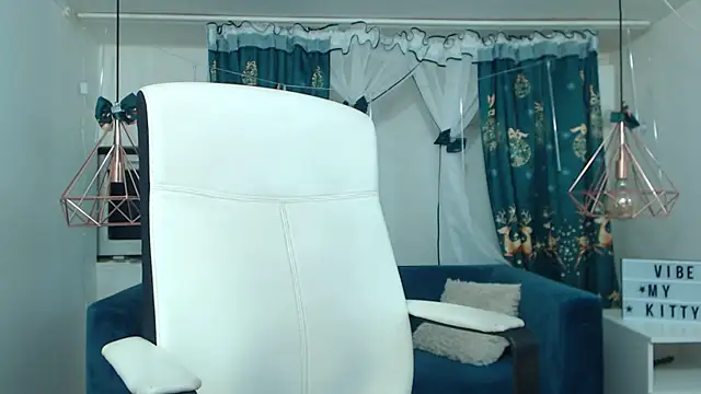 Snapshot of fuckaholicbabe_xxx chatting on 17, 3, 2025 fuckaholicbabe xxx online show from 17, 3, 2025