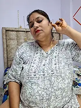 Snapshot of MOM-SUN-COUPLE chatting on 12, 3, 2025 MOM-SUN-COUPLE online show from 12, 3, 2025