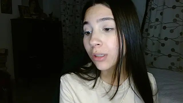 mia  lopez  online show from 5, 1, 2025