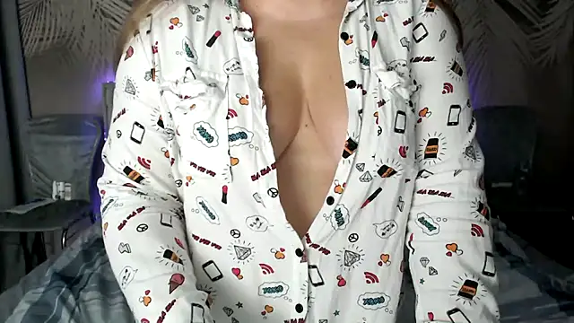 uliastar online show from 15, 10, 2025