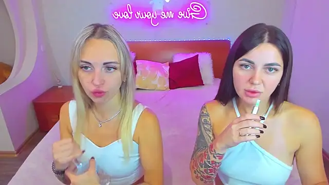 CrazyMilanka online show from 25, 9, 2025