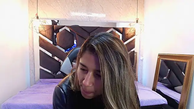 lilith nv online show from 19, 9, 2025