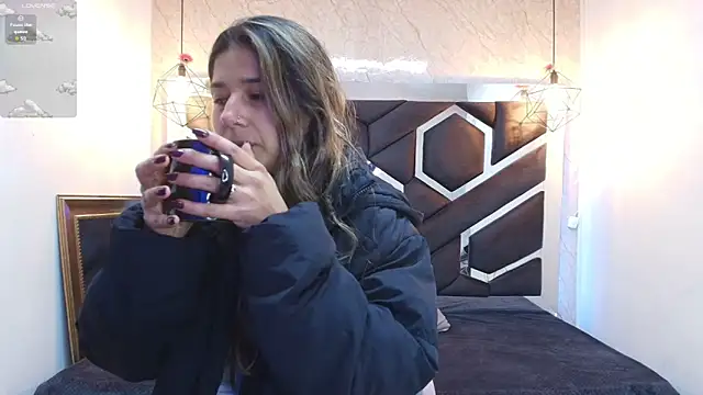 lilith nv online show from 23, 10, 2025