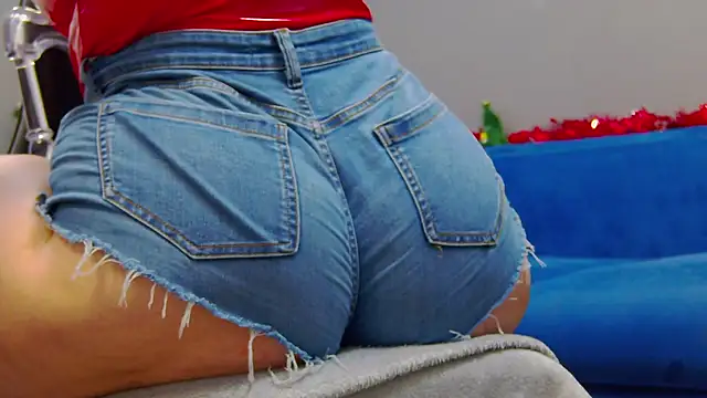 Katewalker  online show from 23, 12, 2024