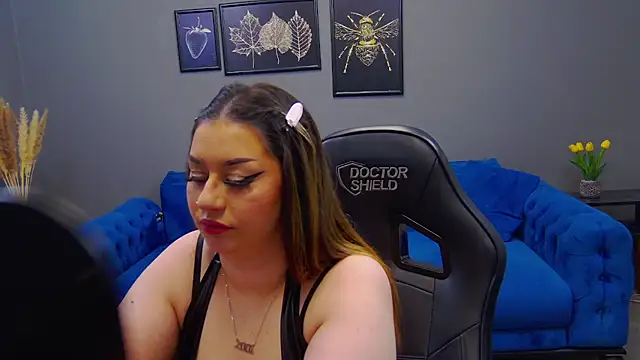 Katewalker  online show from 18, 1, 2025