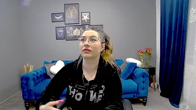 Katewalker  online show from 19, 3, 2025