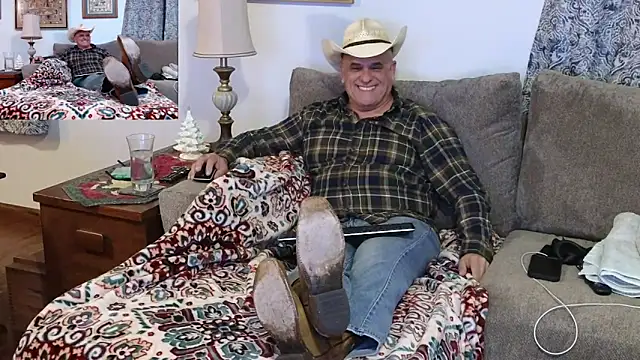 Foxhunt99 online show from 17, 12, 2024