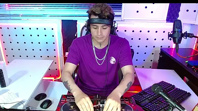 Darko0717 online show from 25, 10, 2025