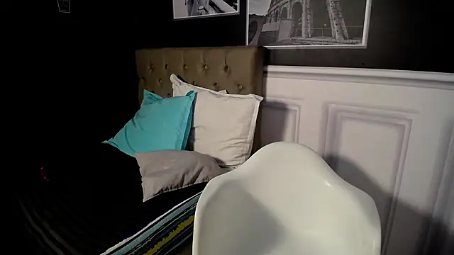 samanthaanderson  online show from 14, 12, 2024