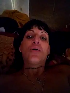 estefyzapata online show from 14, 10, 2025