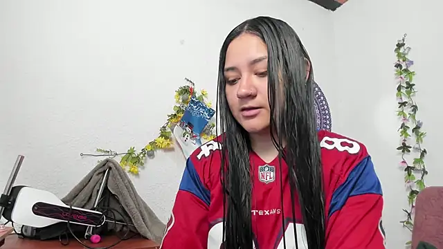 Hanna moore1 online show from 2, 1, 2025