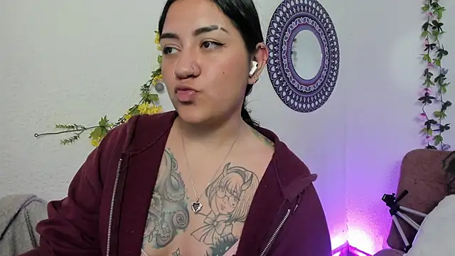 Hanna moore1 online show from 4, 2, 2025