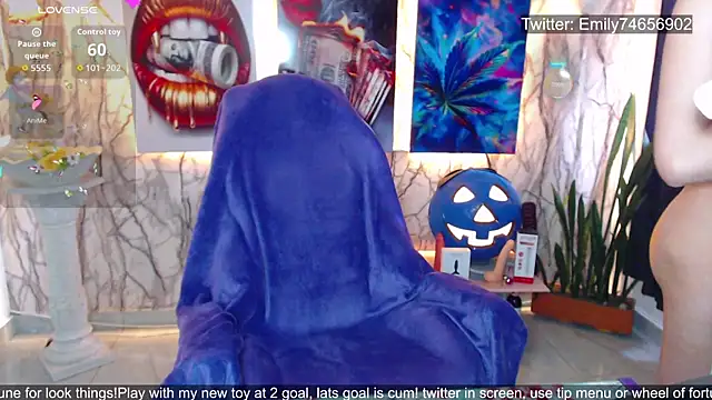 Snapshot of EmiTranny chatting on 31, 10, 2025 EmiTranny online show from 31, 10, 2025