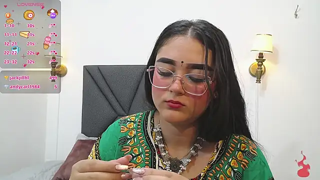 analishalimar online show from 19, 2, 2025